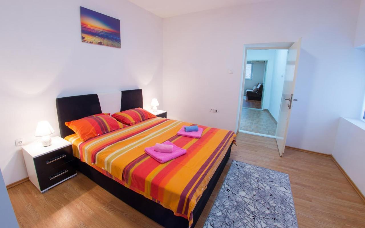 Apartamento Cozy Corner Near Old Town Mostar Exterior foto